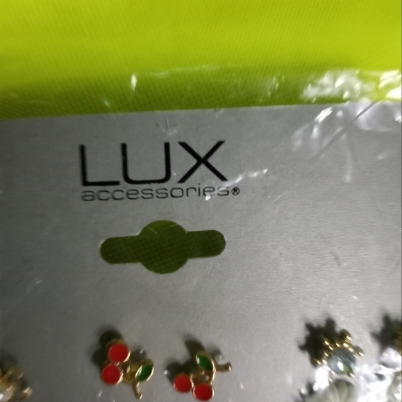 Lux accessories multi earring set flower 🌸 butterfly 🦋 heart ♥ crystals smilie - Picture 5 of 6